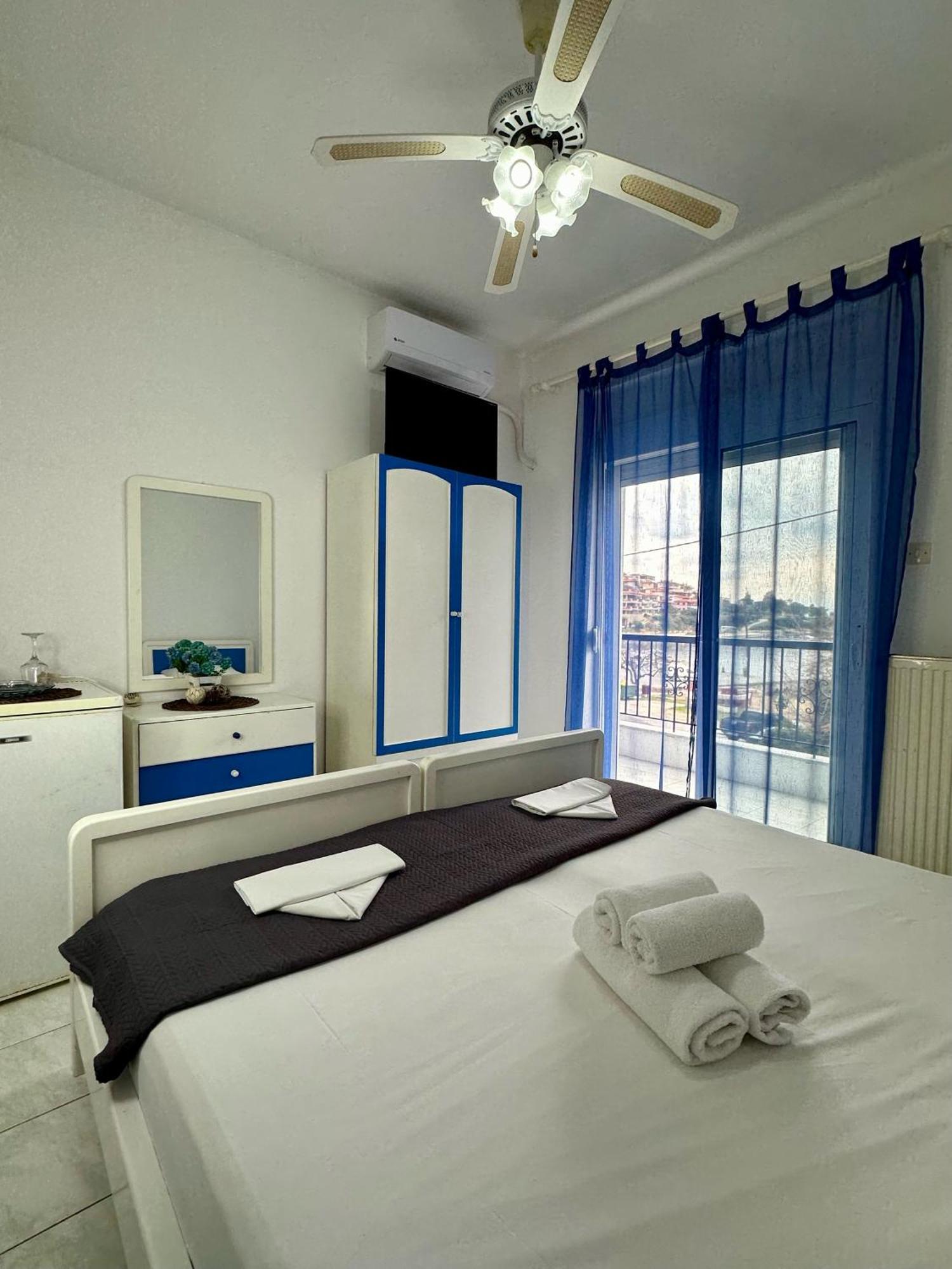פירגדיקיה Hotel Elena מראה חיצוני תמונה