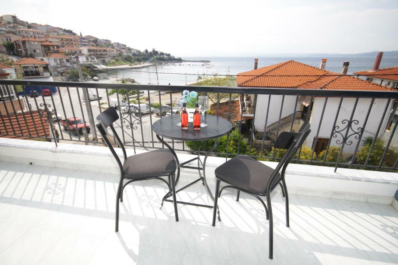 פירגדיקיה Hotel Elena מראה חיצוני תמונה